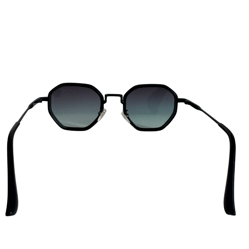 2357 Cautiva Emerald Glass